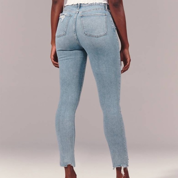Abercrombie & Fitch High Rise Super Skinny Jeans - Picture 3 of 6